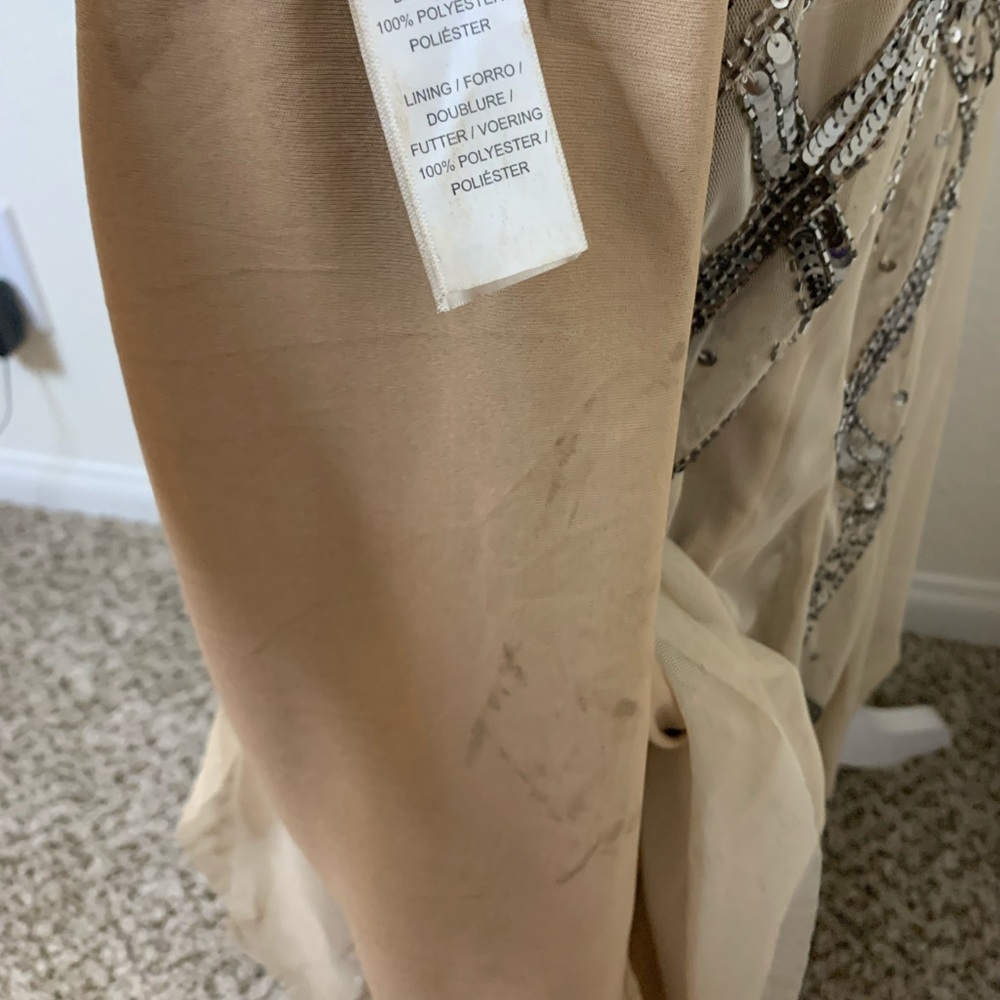 Adrianna Papell Cap Sleeve Beaded Gatsby Gown - Picture 16 of 16